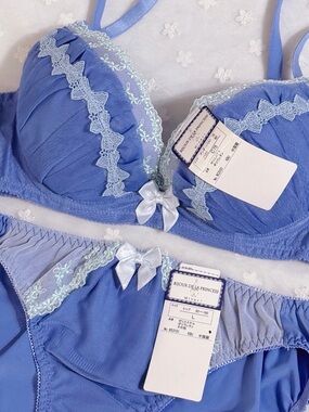 US-34B/JP-C75 Japanese Brand Cute Ruffle Embroidery Satin Bow Bra Panties Set